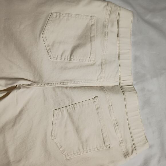 16P Pearled Straight-Leg Cream Jean Jegging Pants Isaac Mizrahi LIVE Easy Care - Picture 5 of 10